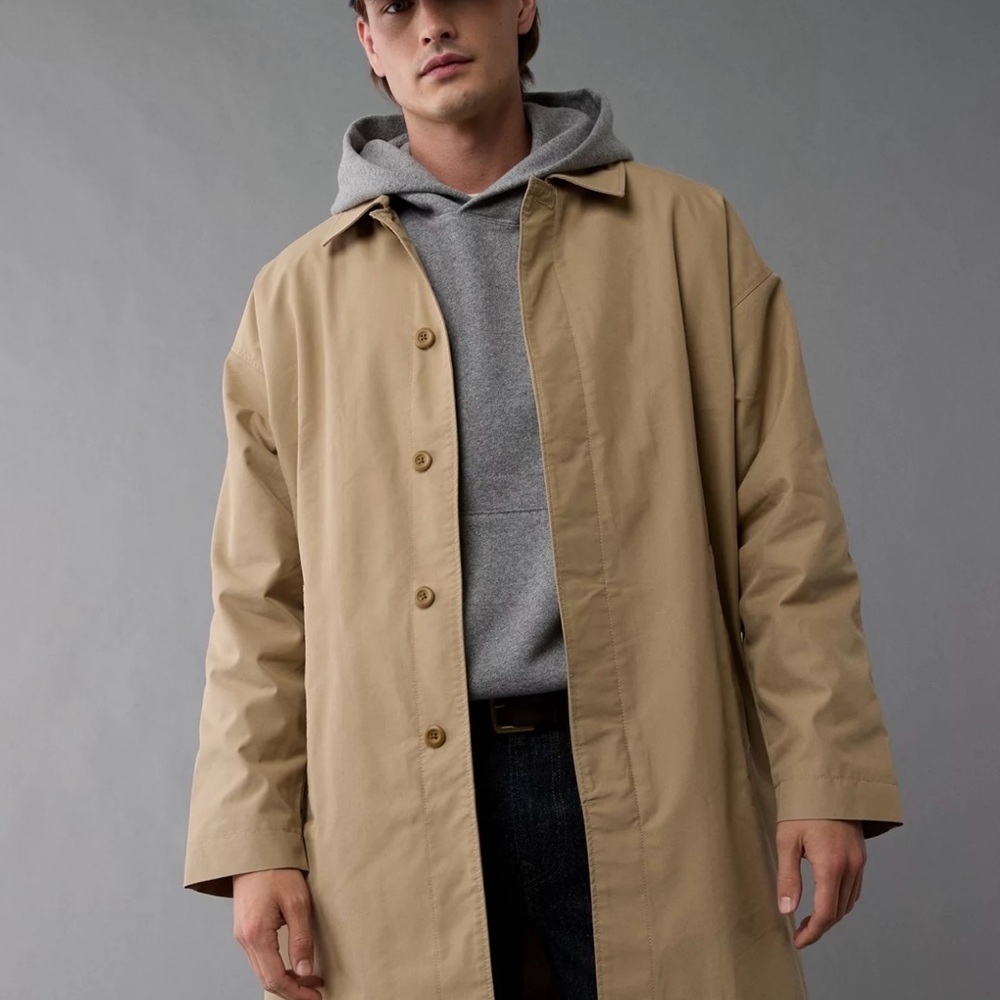 American Eagle Men's Beige Trench Coat Size: M